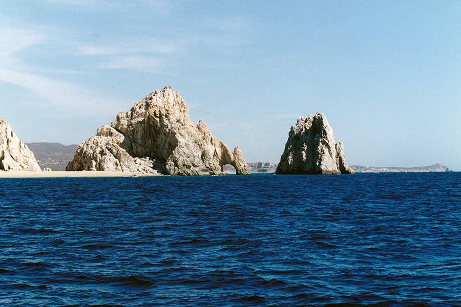 El Arco at the end of the West coast